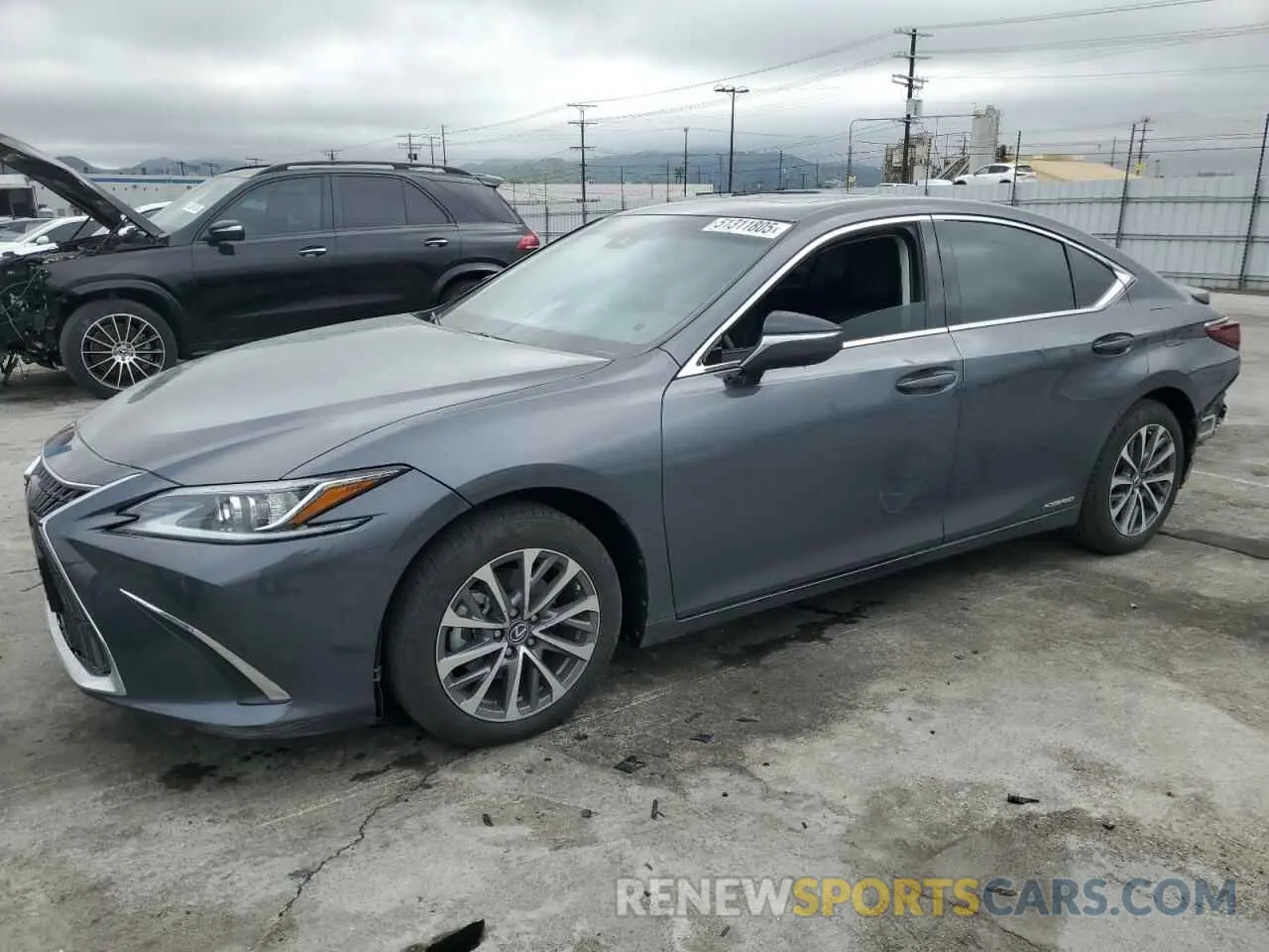 1 Photograph of a damaged car 58ACA1C18NU013913 LEXUS ES300 2022