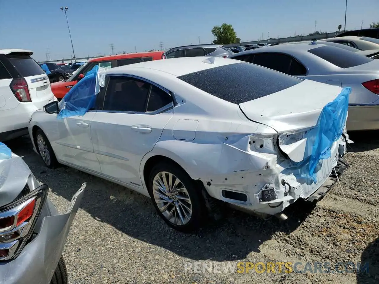 2 Фотография поврежденного автомобиля 58AEA1C16NU019833 LEXUS ES300 2022