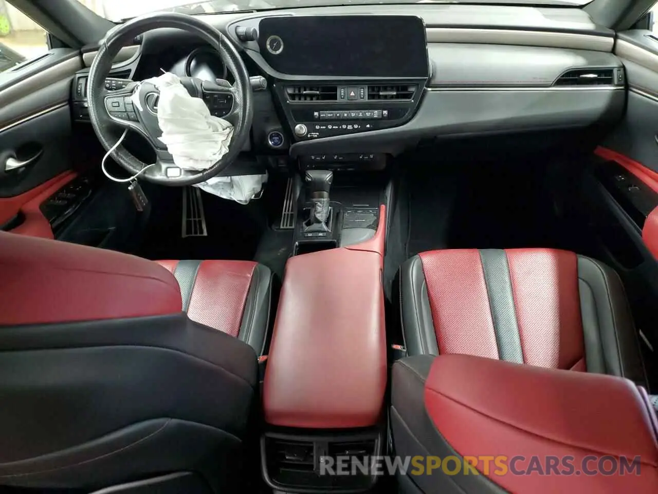8 Photograph of a damaged car 58AGA1C1XNU014899 LEXUS ES300 2022