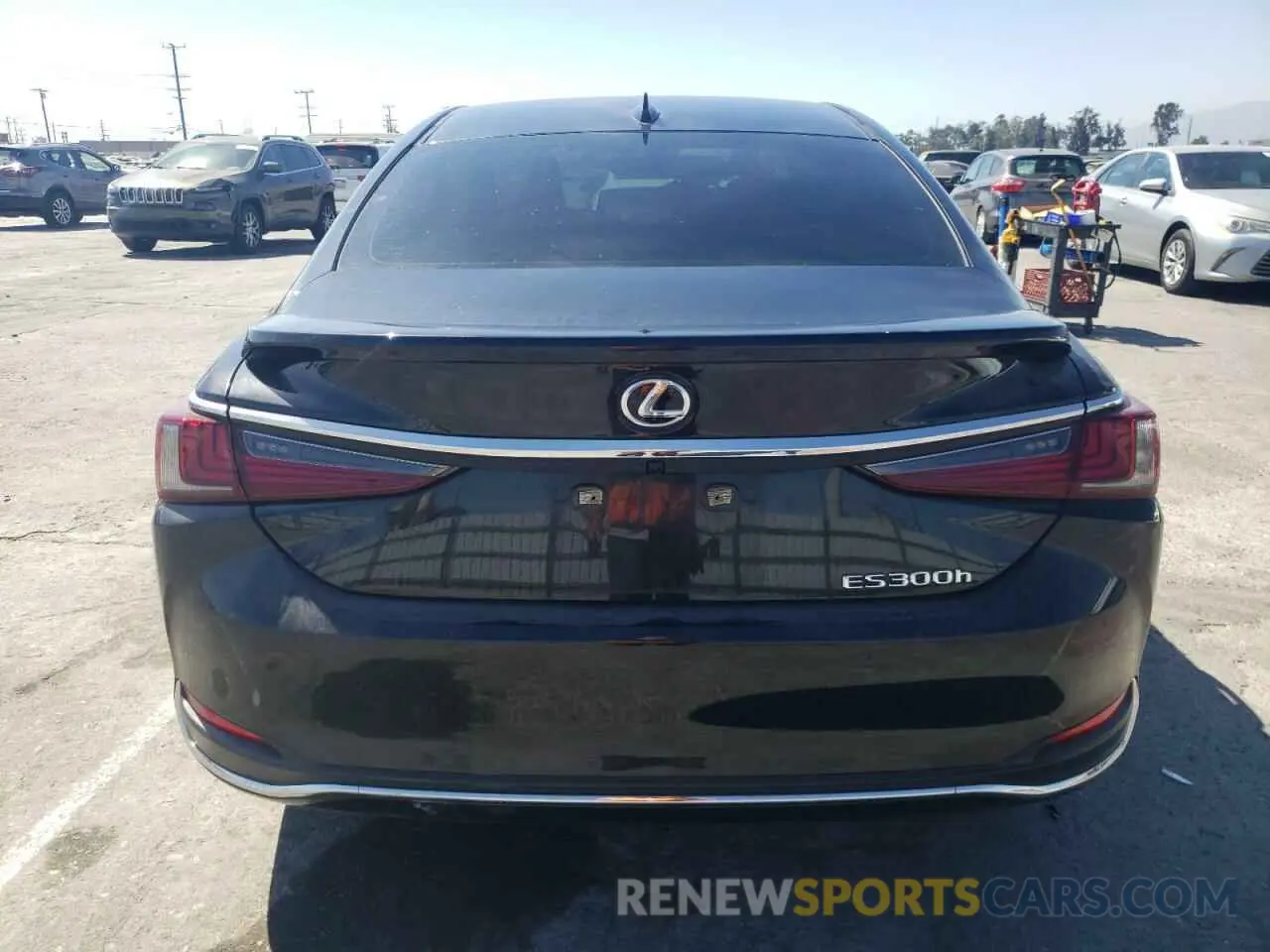 6 Photograph of a damaged car 58ADA1C18PU027236 LEXUS ES300 2023