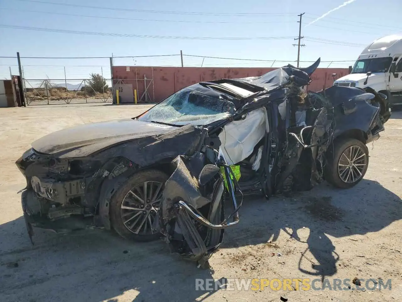 1 Фотография поврежденного автомобиля 58ADA1C18PU030881 LEXUS ES300 2023