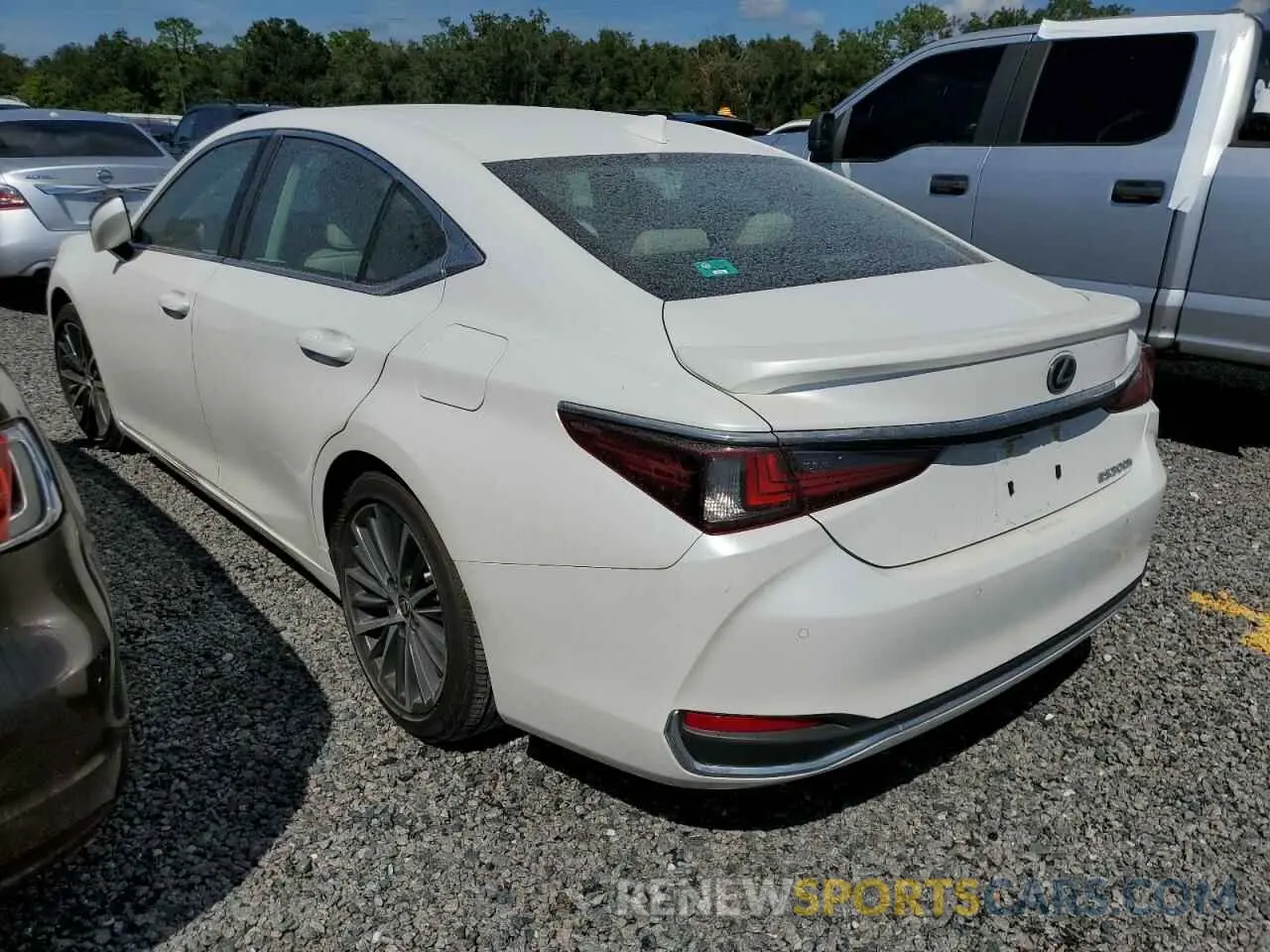 2 Photograph of a damaged car 58ADA1C18PU035224 LEXUS ES300 2023