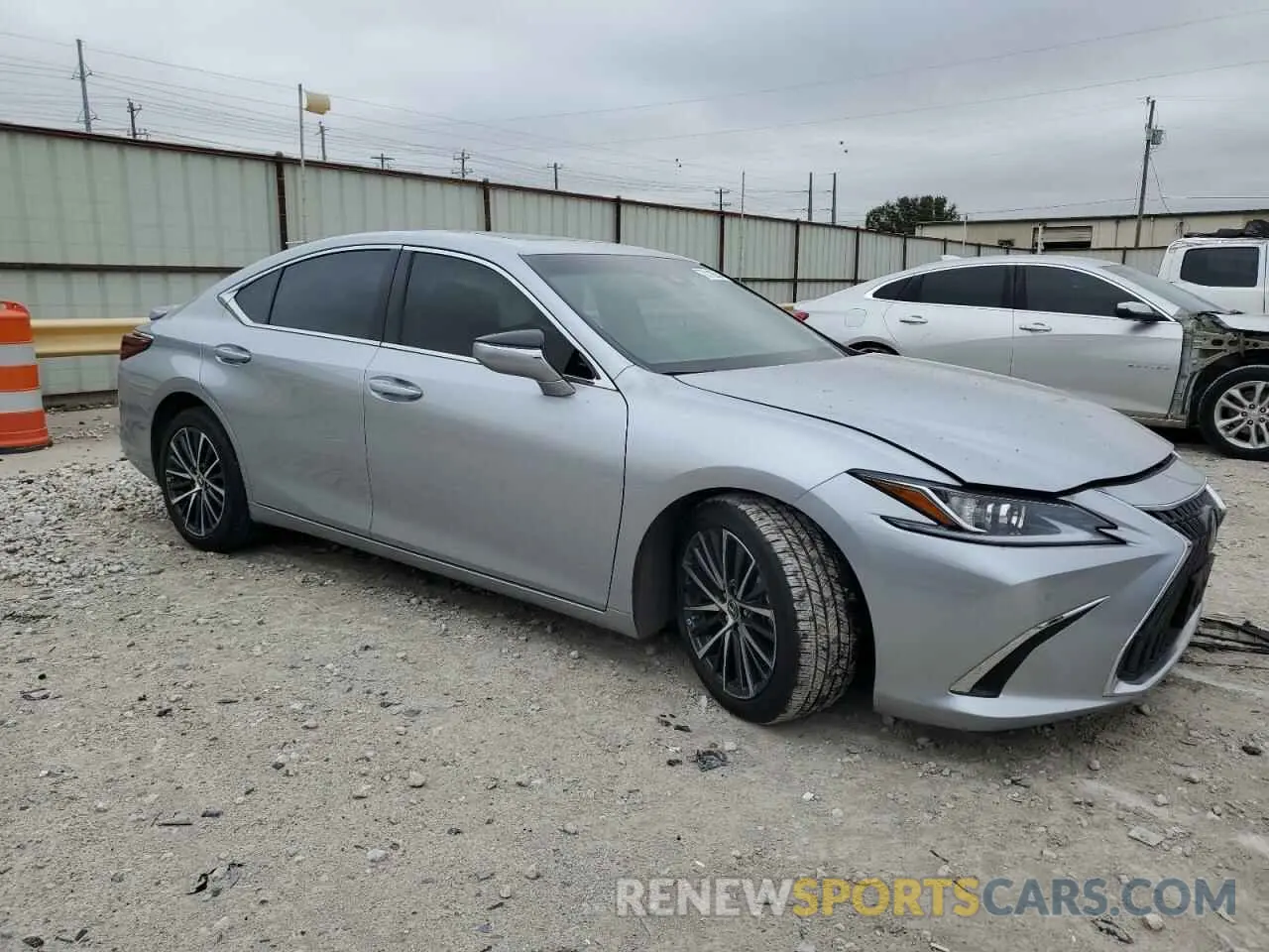 4 Фотография поврежденного автомобиля 58ADA1C1XPU032132 LEXUS ES300 2023