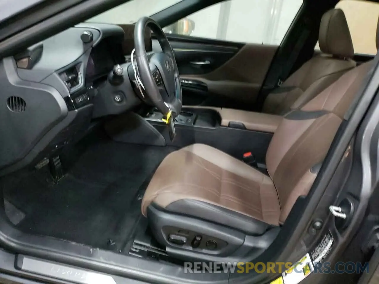 7 Фотография поврежденного автомобиля 58AEA1C18PU030397 LEXUS ES300 2023