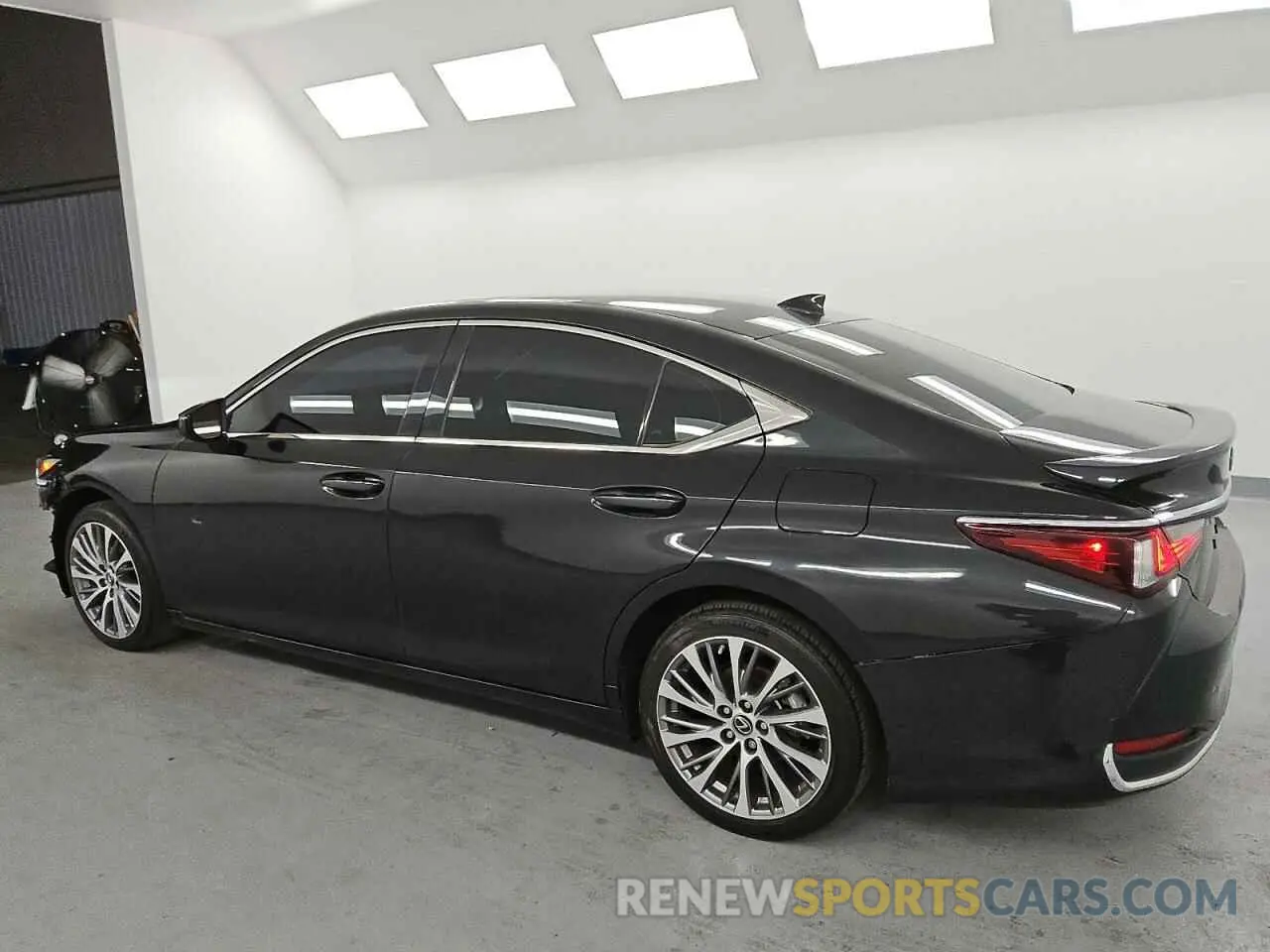 2 Фотография поврежденного автомобиля 58AEA1C19PU034328 LEXUS ES300 2023