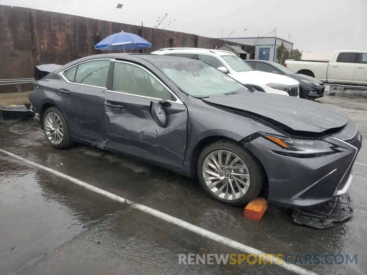 4 Фотография поврежденного автомобиля 58AEA1C1XPU032782 LEXUS ES300 2023