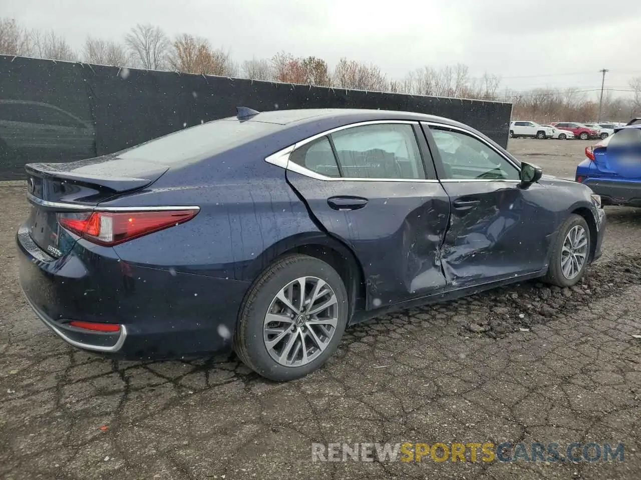 3 Photograph of a damaged car 58ACA1C17RU038100 LEXUS ES300 2024