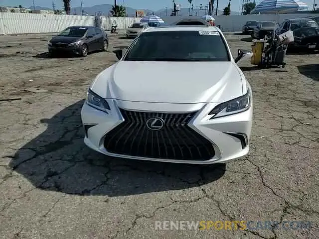 10 Photograph of a damaged car 58ADA1C10RU051887 LEXUS ES300 2024