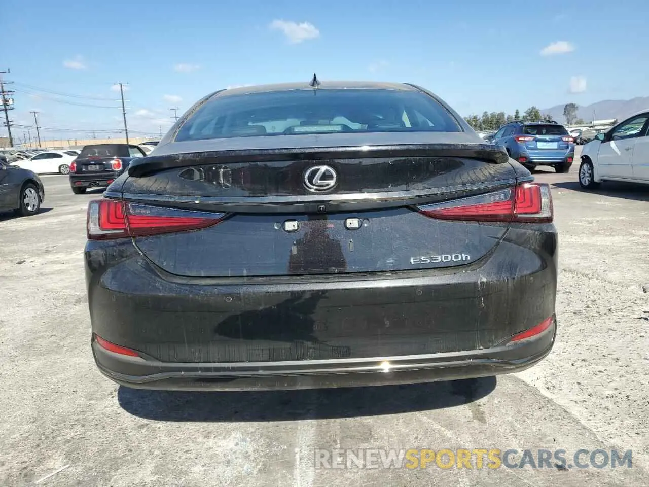 6 Photograph of a damaged car 58ADA1C12RU051454 LEXUS ES300 2024