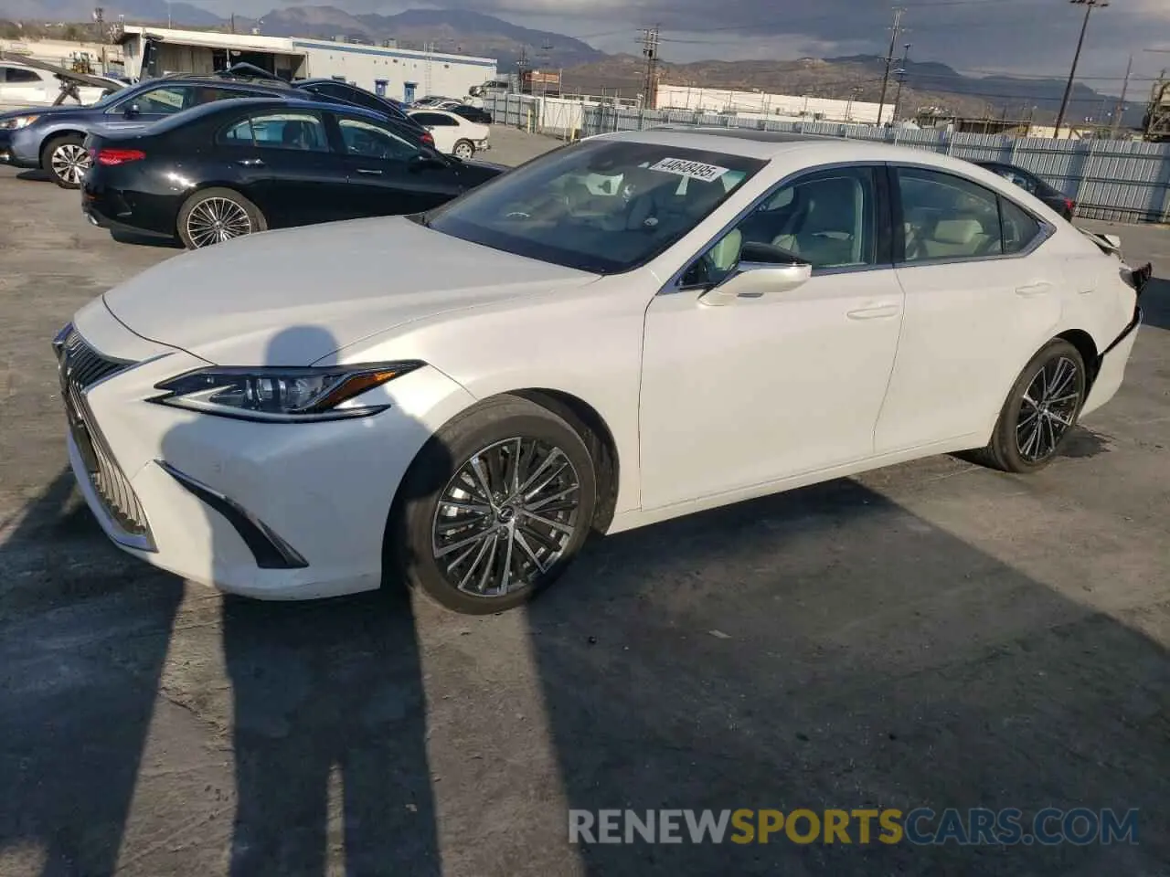 1 Фотография поврежденного автомобиля 58ADA1C15RU037127 LEXUS ES300 2024