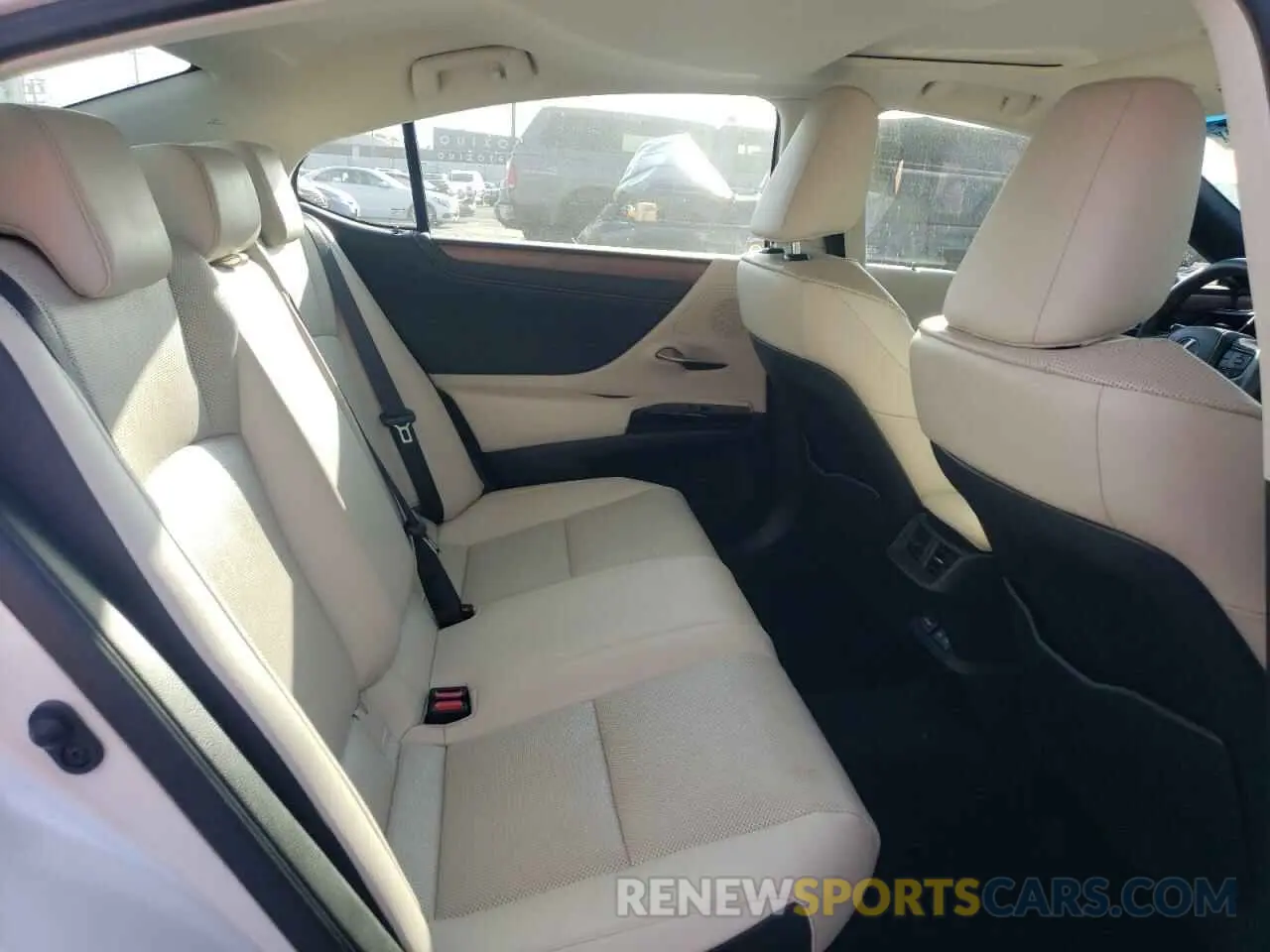 10 Фотография поврежденного автомобиля 58ADA1C15RU037127 LEXUS ES300 2024