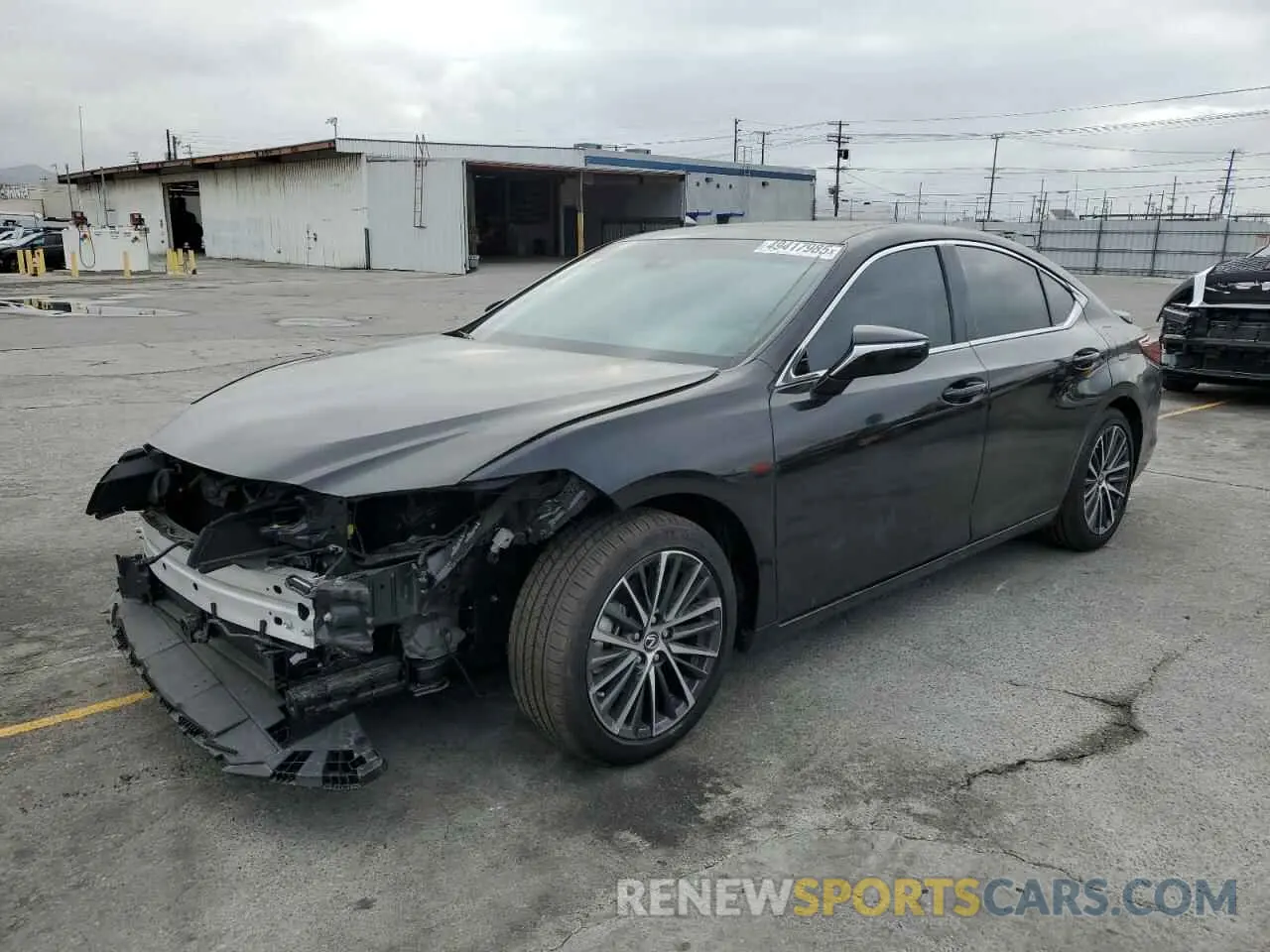 1 Фотография поврежденного автомобиля 58ADA1C16RU048069 LEXUS ES300 2024