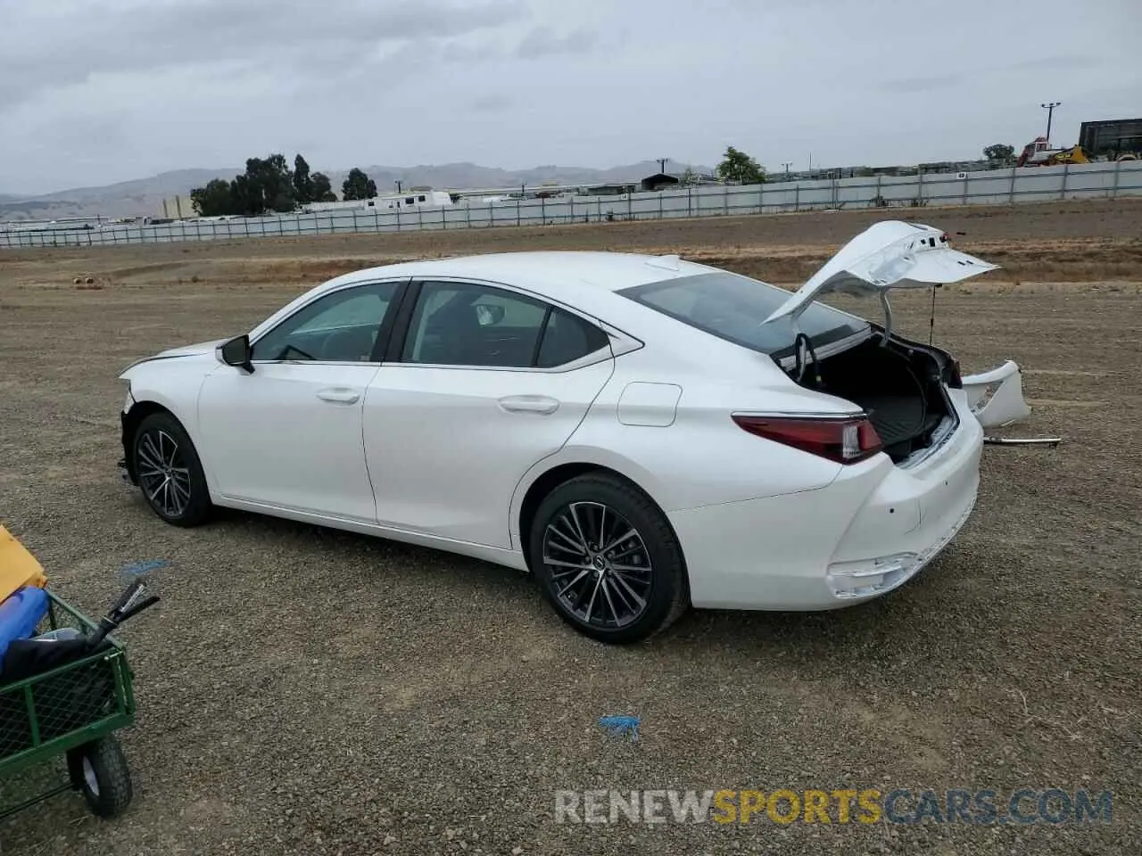 2 Photograph of a damaged car 58ADA1C16RU050677 LEXUS ES300 2024