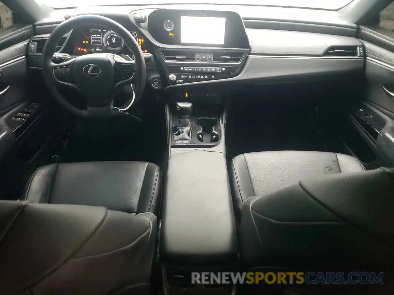 8 Фотография поврежденного автомобиля 58ADA1C19RU041651 LEXUS ES300 2024