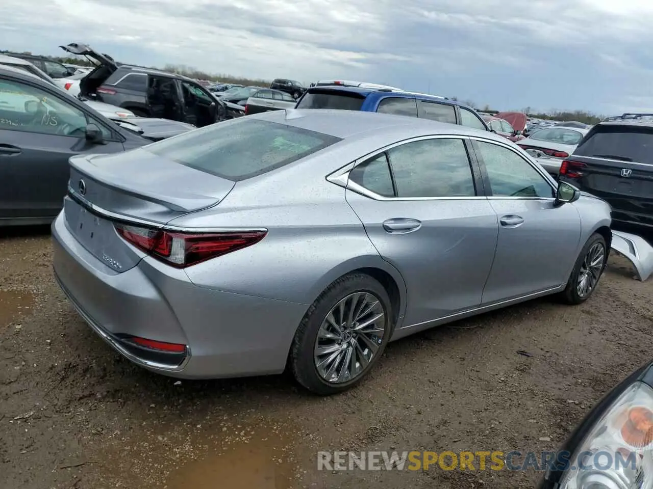 3 Фотография поврежденного автомобиля 58AEA1C16RU052269 LEXUS ES300 2024