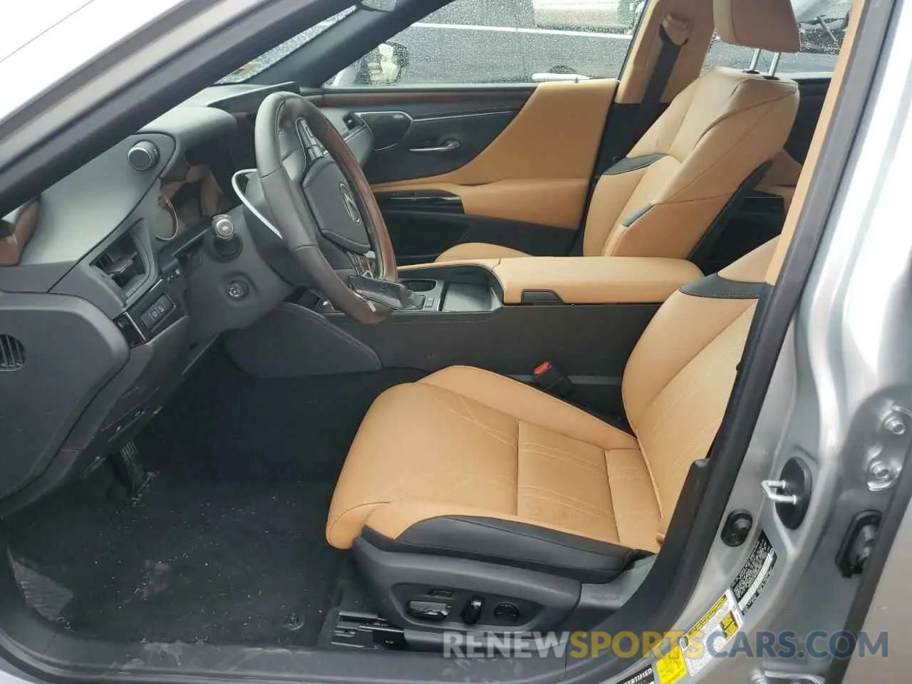 7 Фотография поврежденного автомобиля 58AEA1C16RU052269 LEXUS ES300 2024