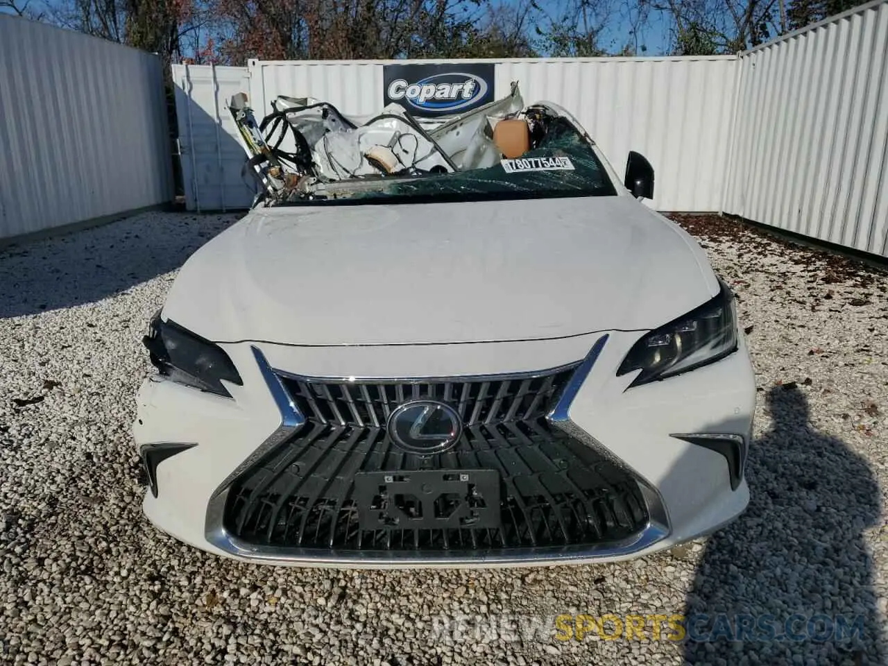5 Photograph of a damaged car 58AFA1C10RU052031 LEXUS ES300 2024