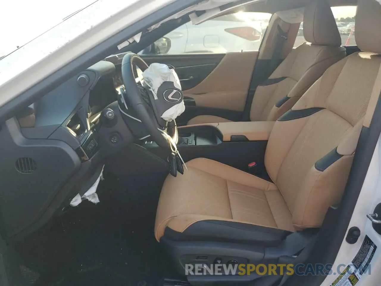 7 Photograph of a damaged car 58AFA1C14SU058825 LEXUS ES300 2025