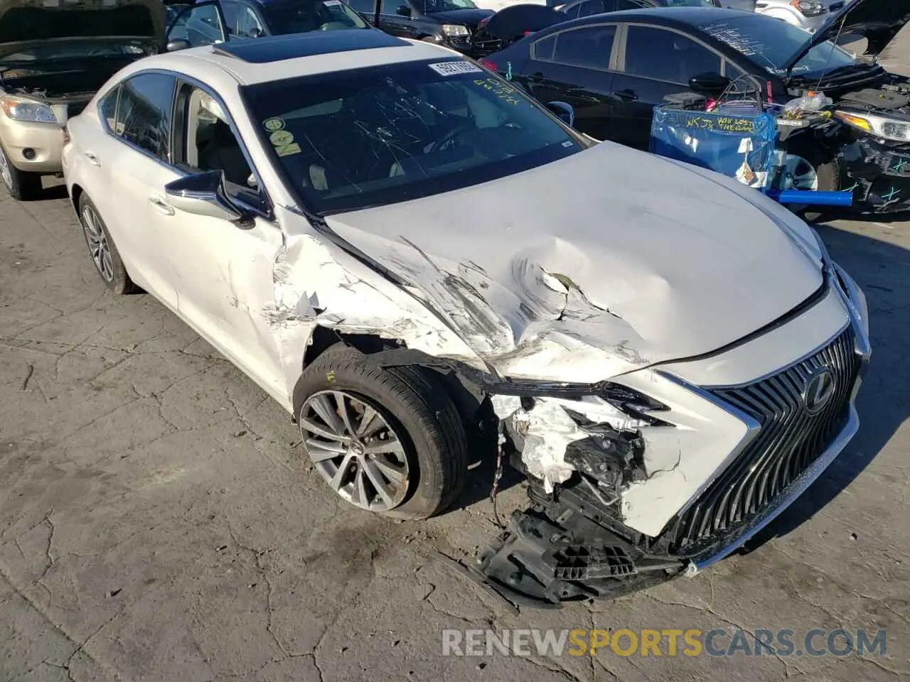 1 Photograph of a damaged car 58ABZ1B10KU016709 LEXUS ES350 2019