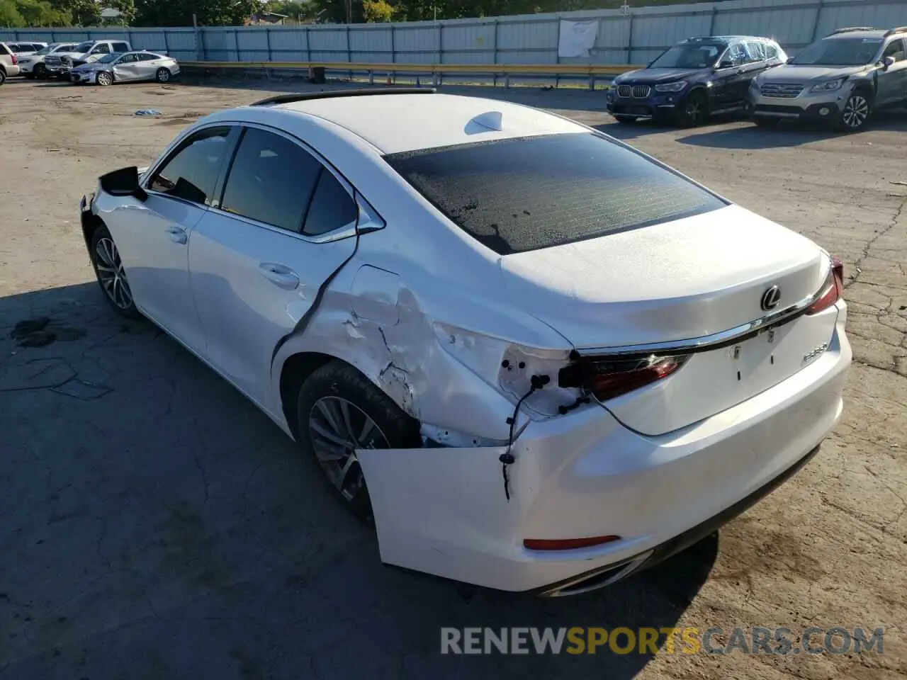 3 Photograph of a damaged car 58ABZ1B10KU016709 LEXUS ES350 2019