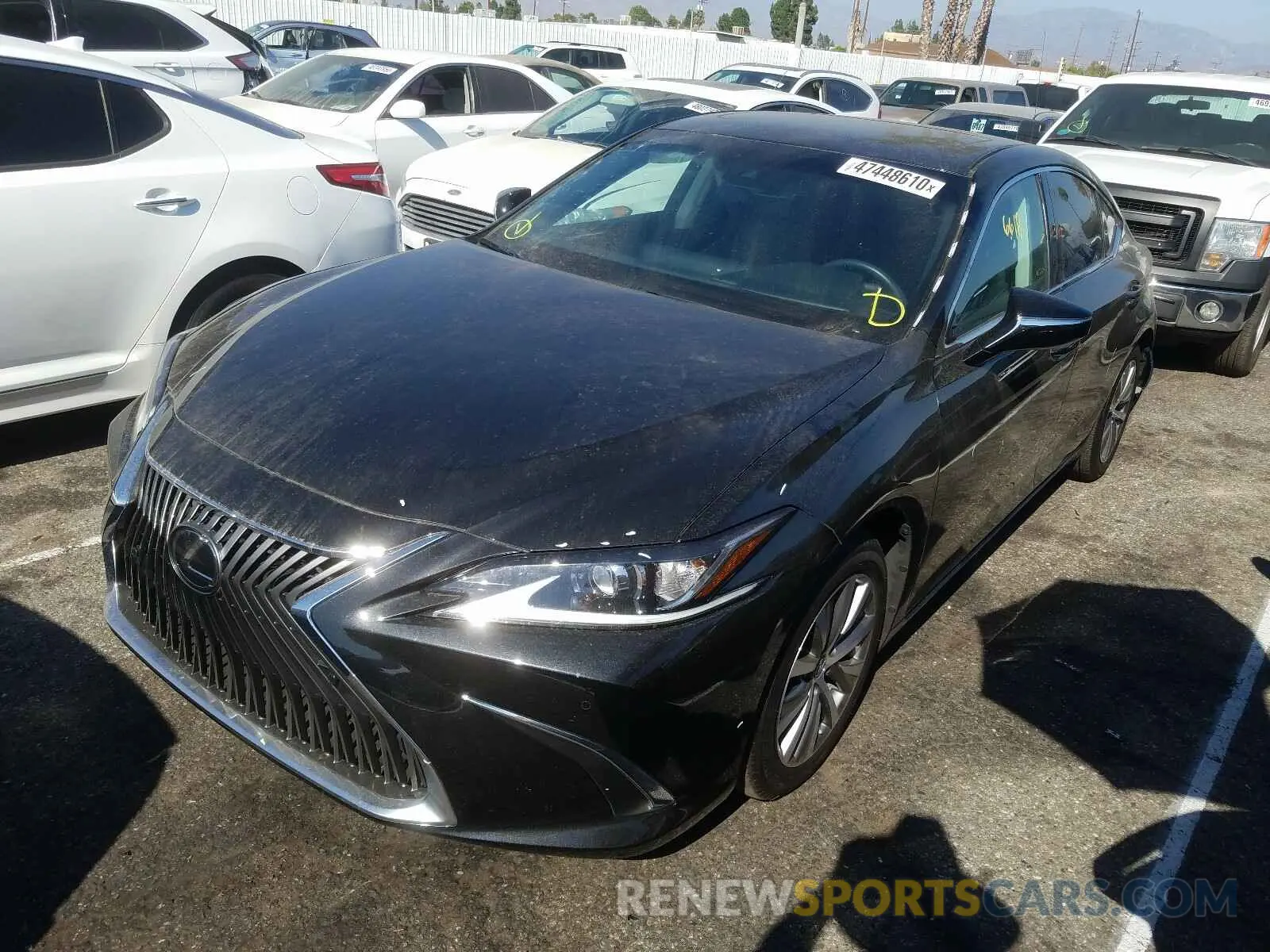 2 Photograph of a damaged car 58ABZ1B10KU048799 LEXUS ES350 2019