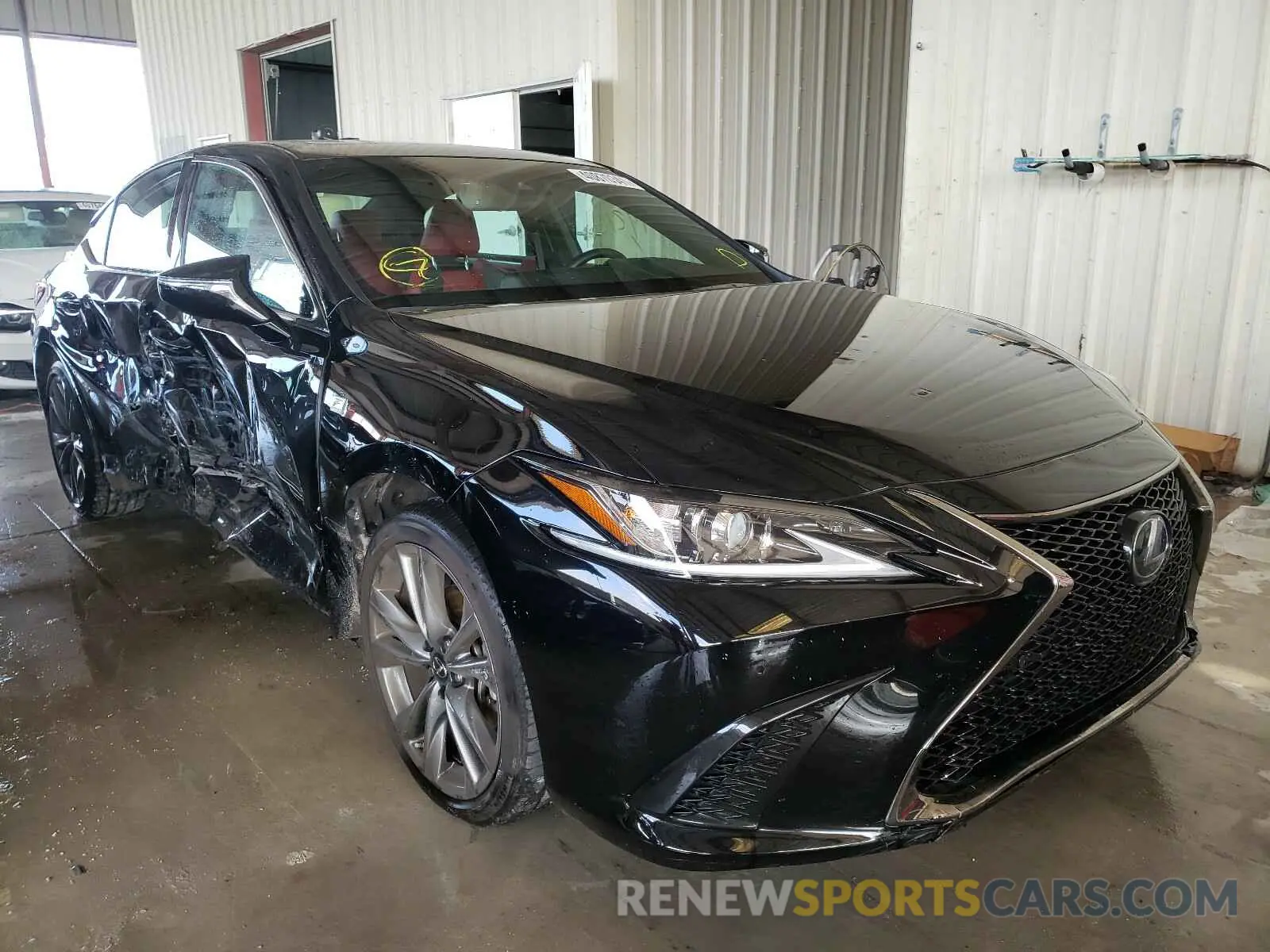 1 Photograph of a damaged car 58ABZ1B10KU051332 LEXUS ES350 2019