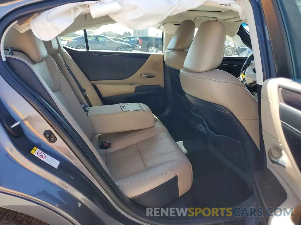 11 Фотография поврежденного автомобиля 58ABZ1B11KU001538 LEXUS ES350 2019