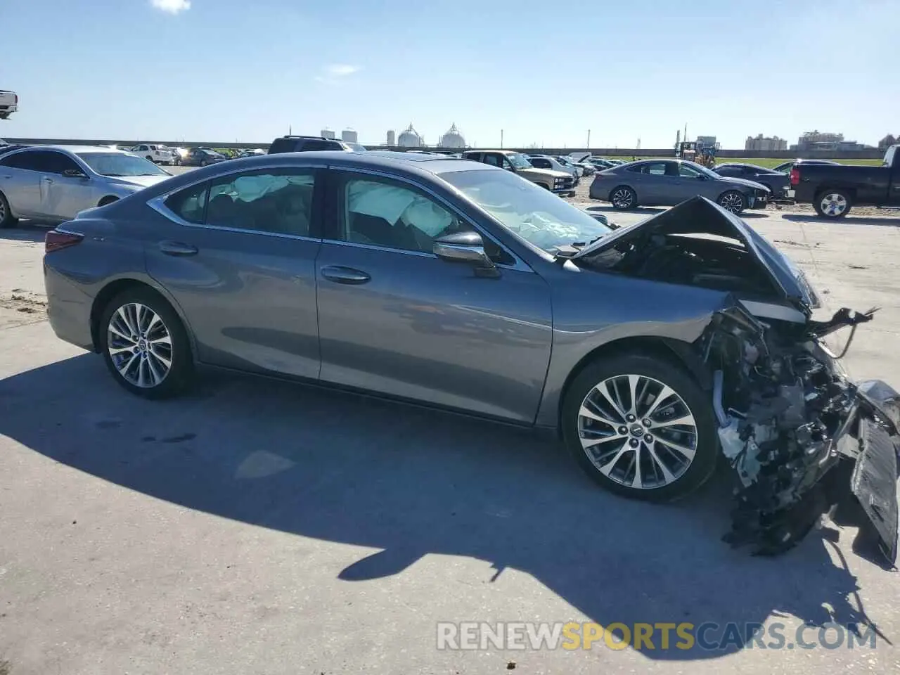 4 Фотография поврежденного автомобиля 58ABZ1B11KU001538 LEXUS ES350 2019