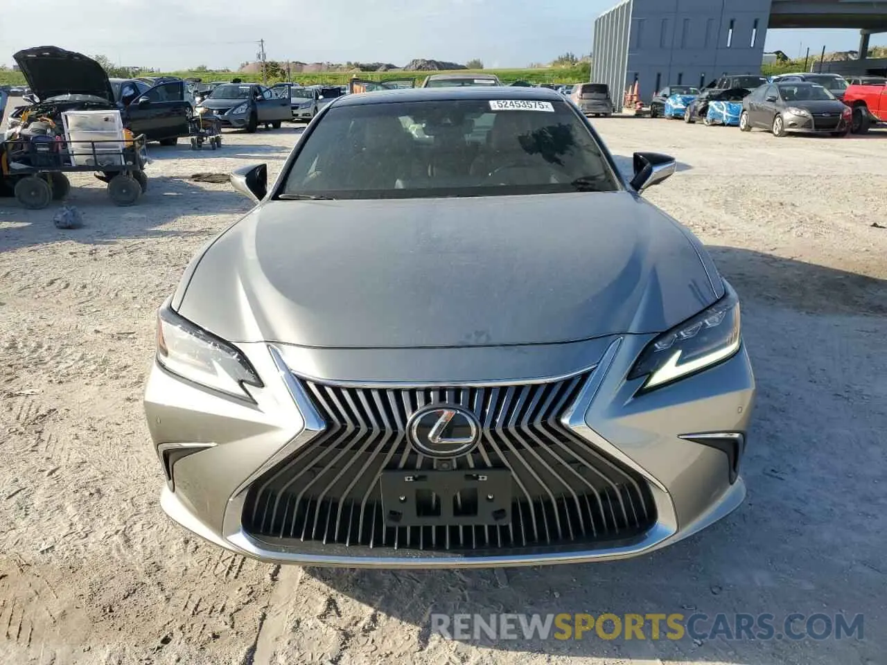 5 Photograph of a damaged car 58ABZ1B11KU011020 LEXUS ES350 2019