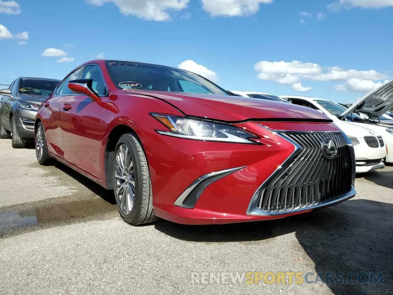 1 Photograph of a damaged car 58ABZ1B11KU026746 LEXUS ES350 2019