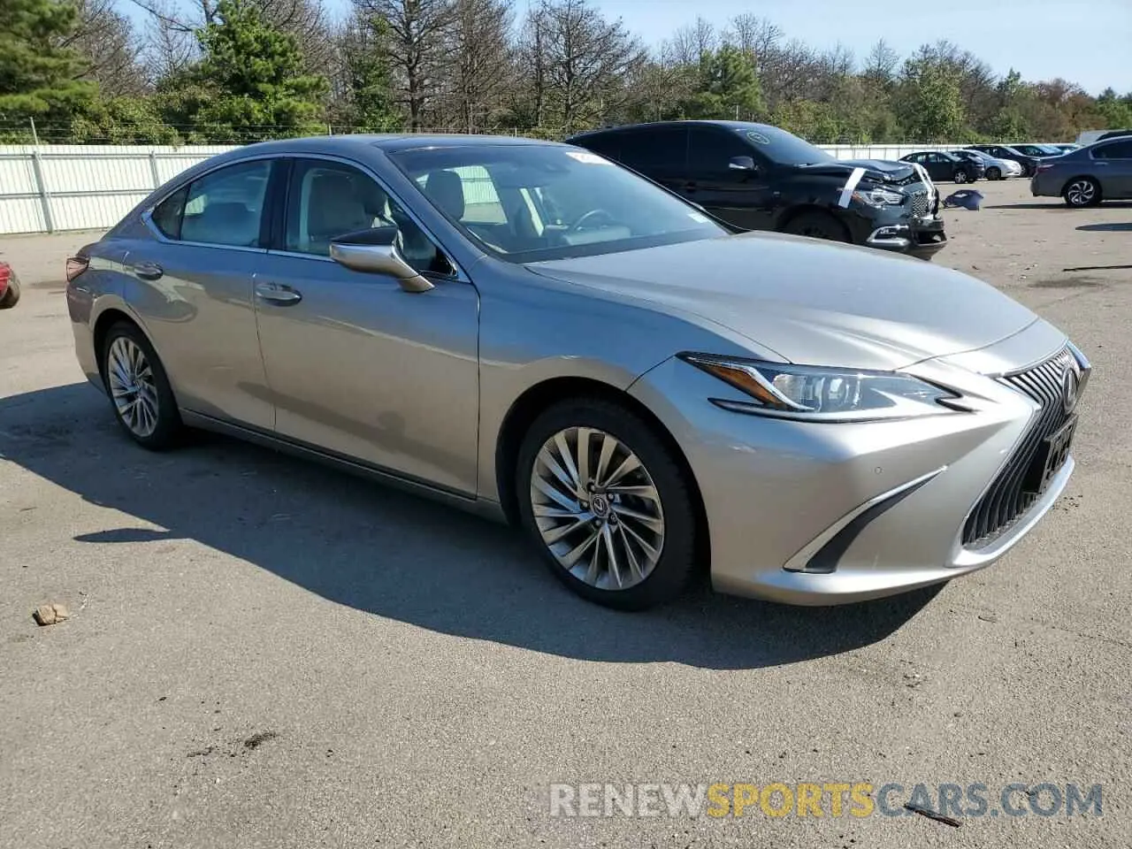 4 Photograph of a damaged car 58ABZ1B12KU017702 LEXUS ES350 2019