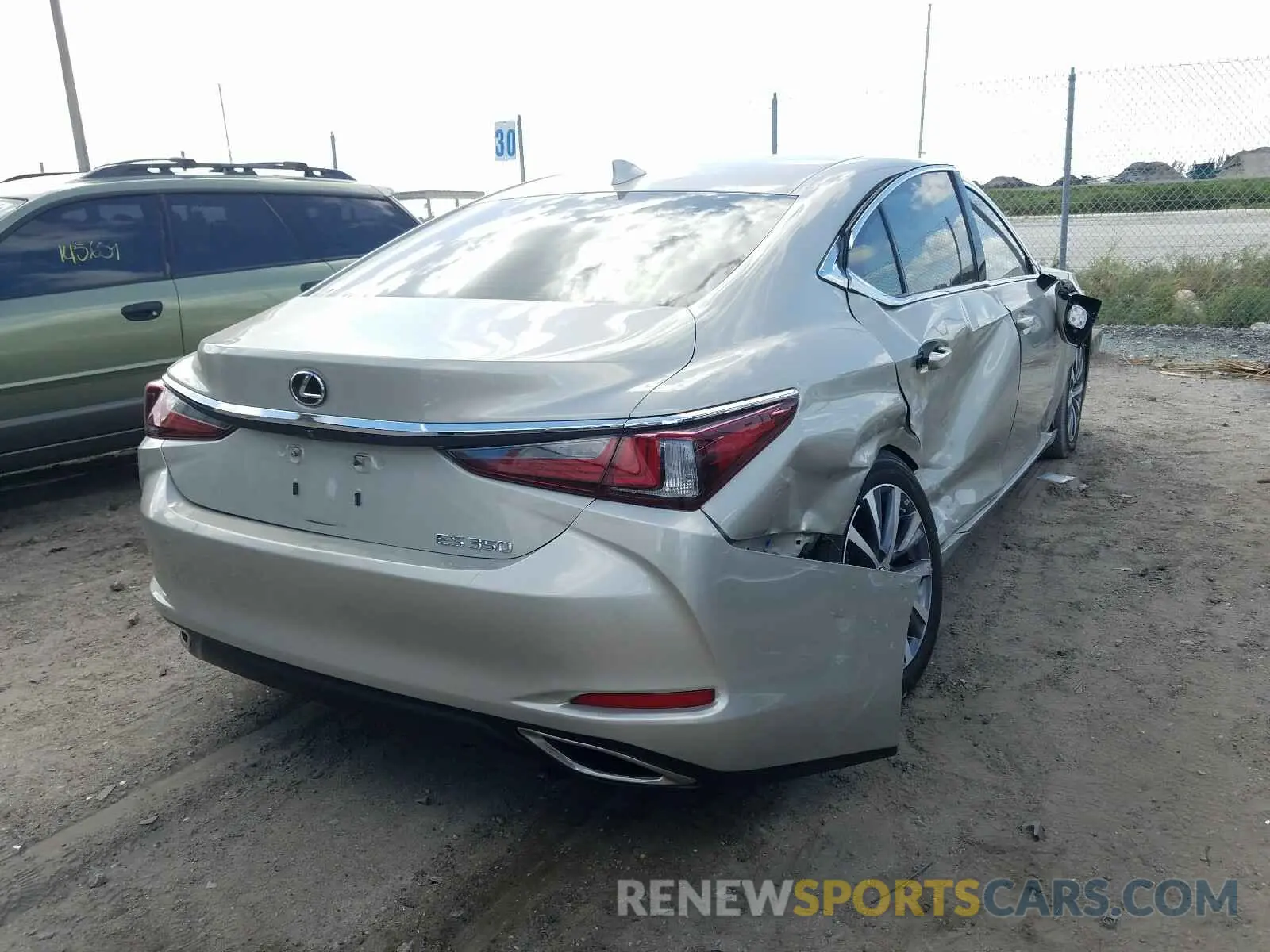 4 Photograph of a damaged car 58ABZ1B12KU019935 LEXUS ES350 2019