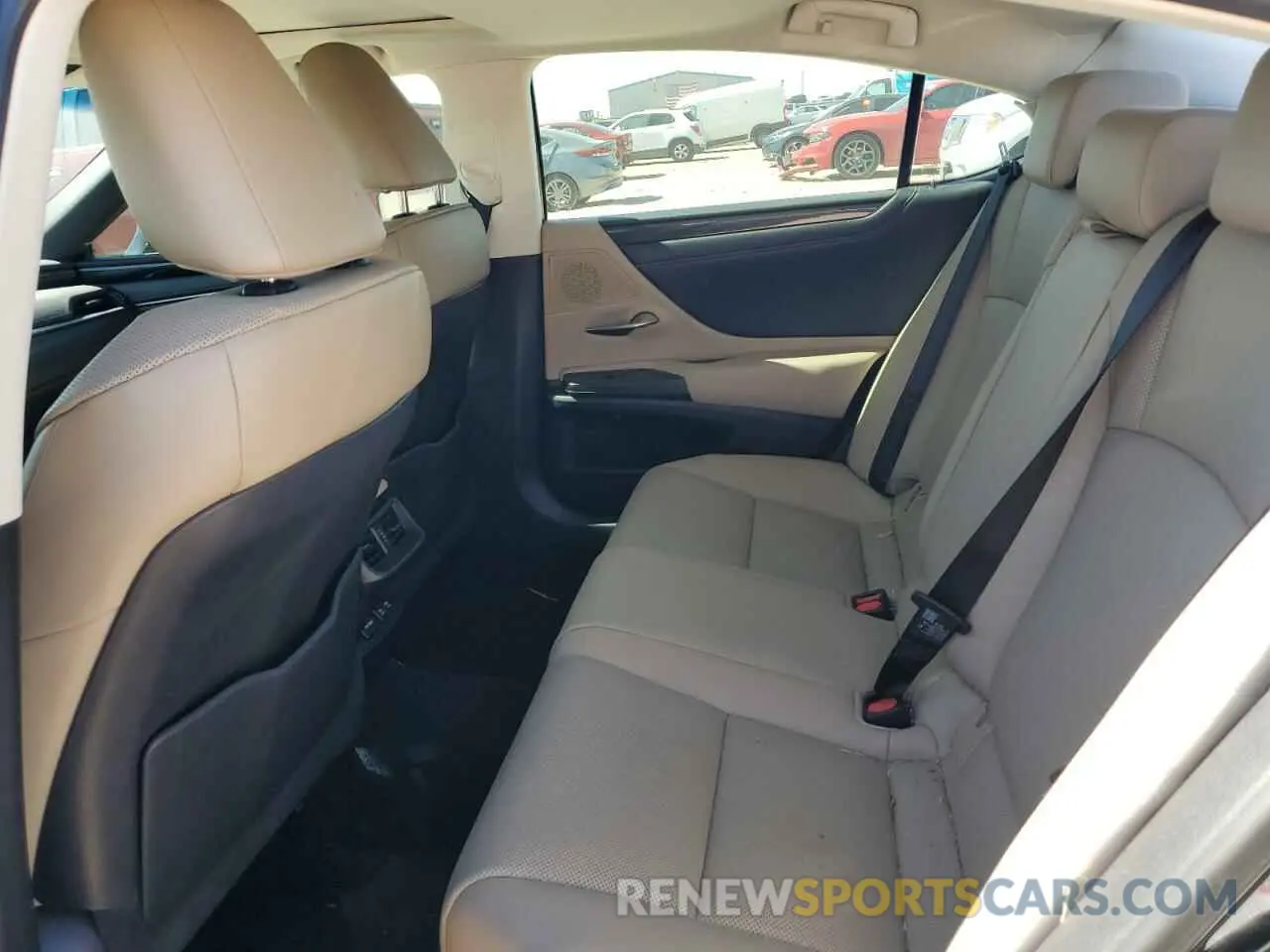 10 Фотография поврежденного автомобиля 58ABZ1B13KU034797 LEXUS ES350 2019