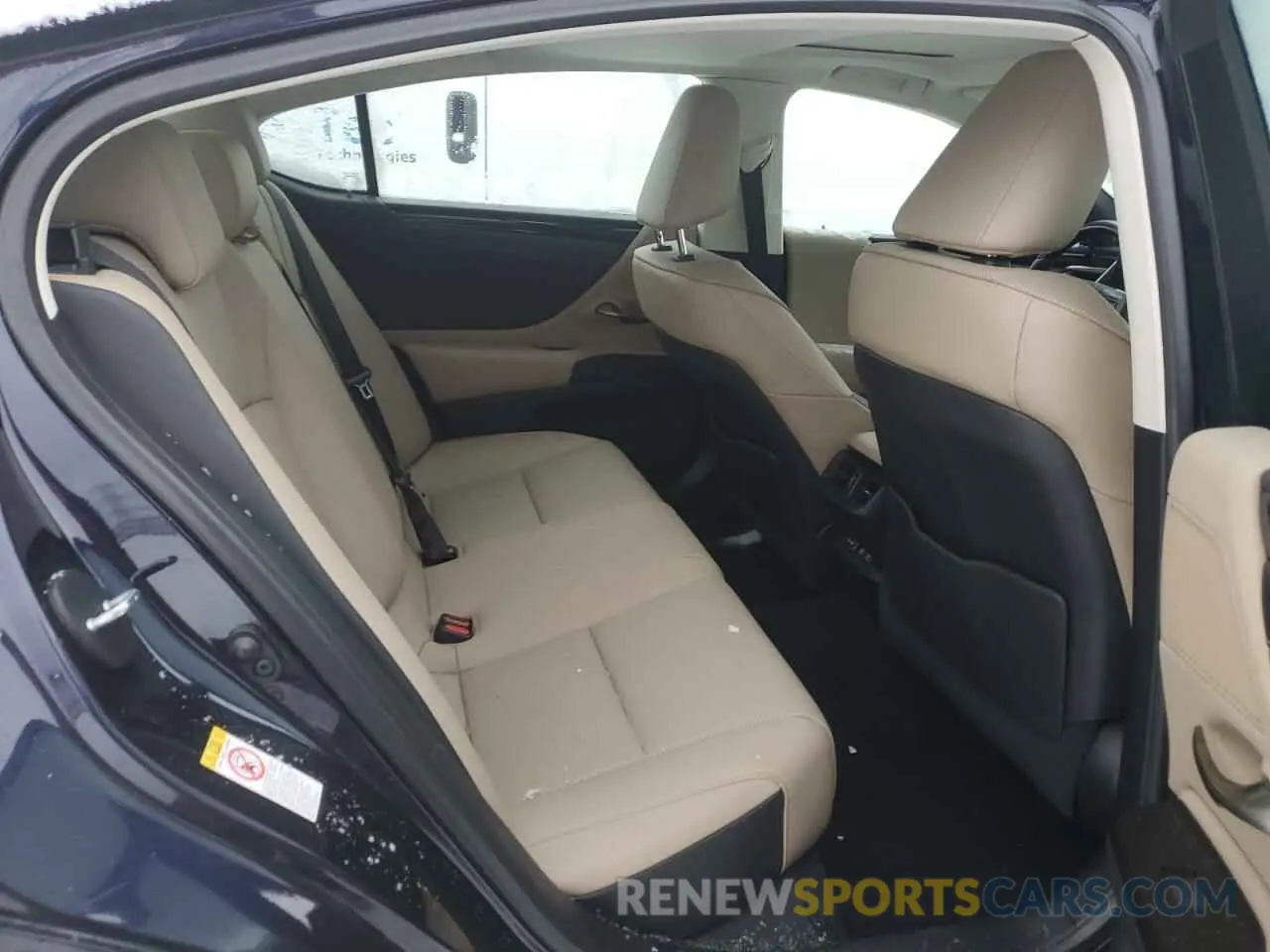 10 Photograph of a damaged car 58ABZ1B13KU046707 LEXUS ES350 2019