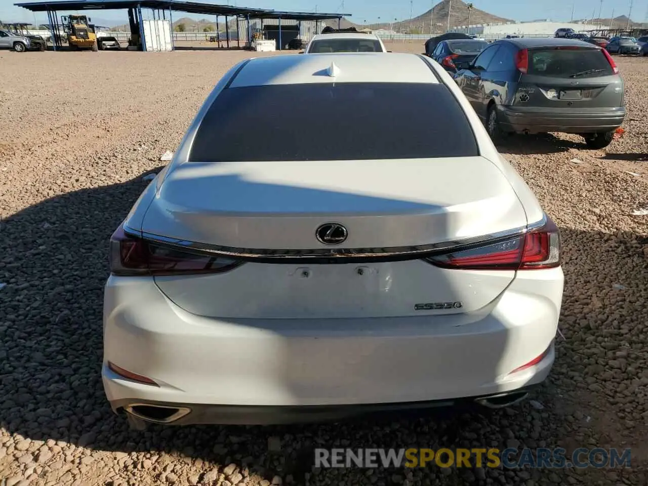 6 Фотография поврежденного автомобиля 58ABZ1B14KU032573 LEXUS ES350 2019