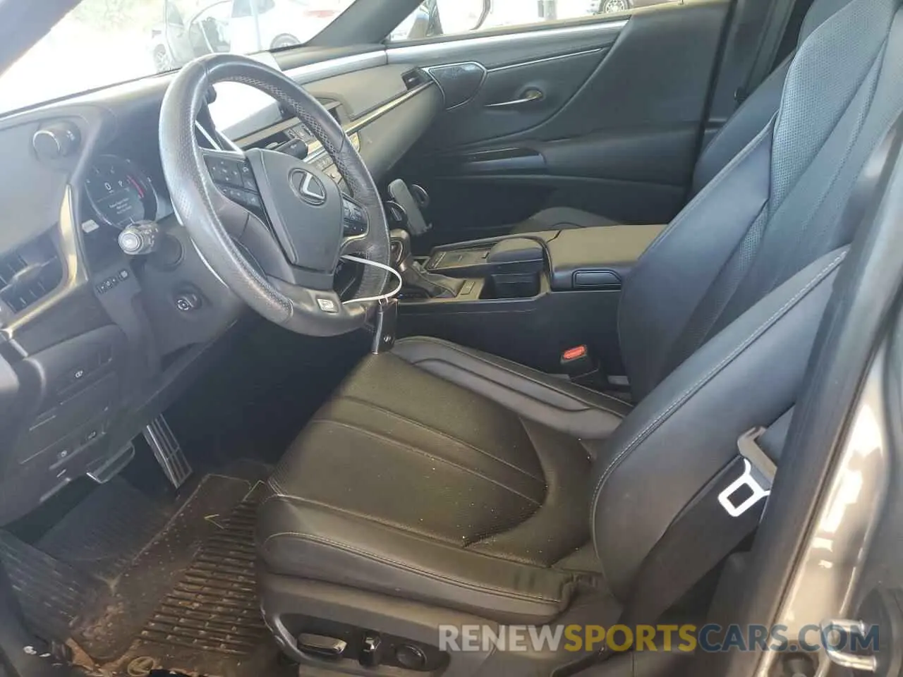7 Фотография поврежденного автомобиля 58ABZ1B14KU042309 LEXUS ES350 2019