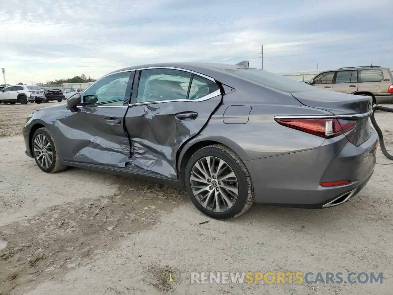 2 Фотография поврежденного автомобиля 58ABZ1B15KU006774 LEXUS ES350 2019