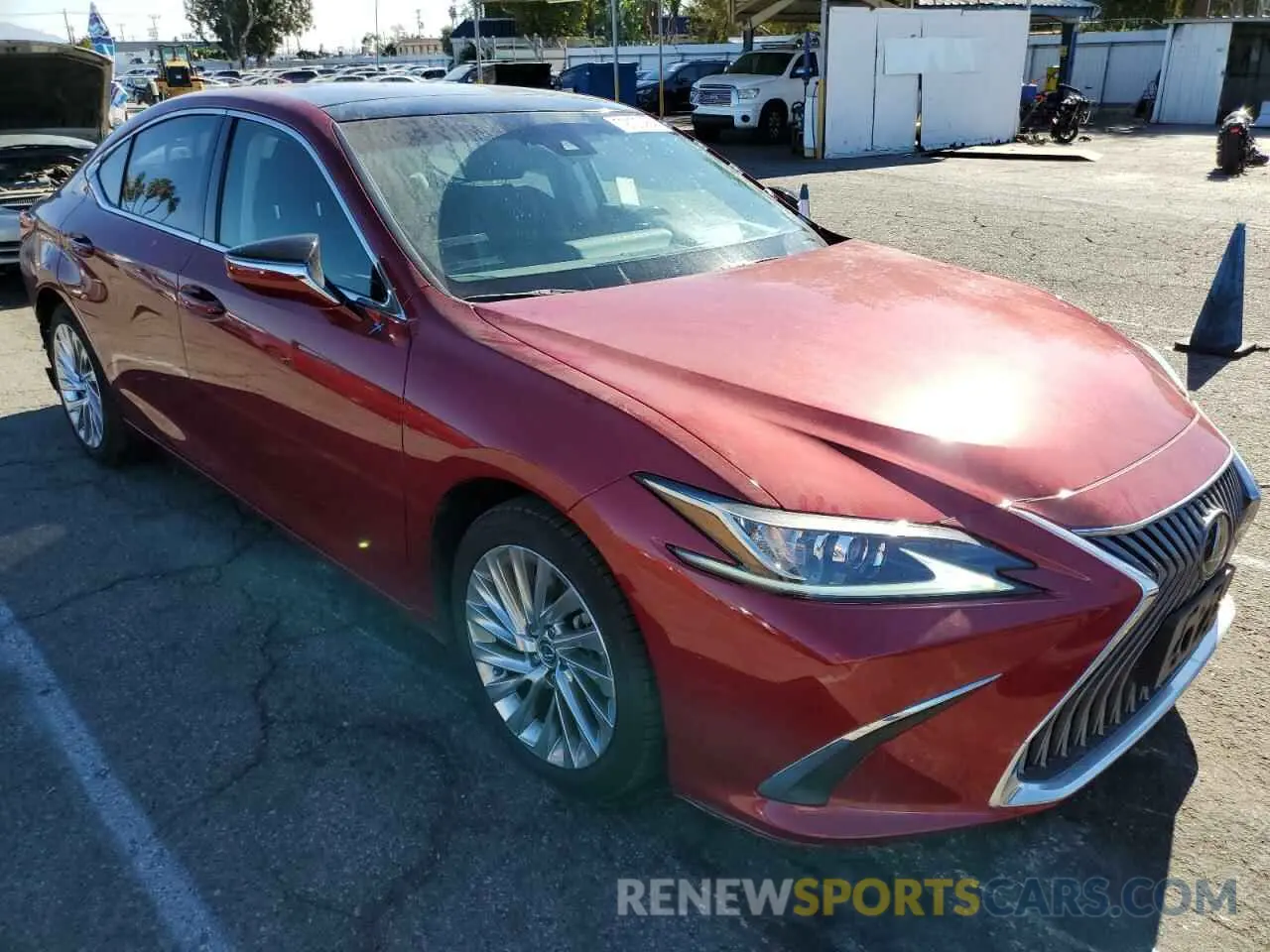 4 Photograph of a damaged car 58ABZ1B16KU047060 LEXUS ES350 2019