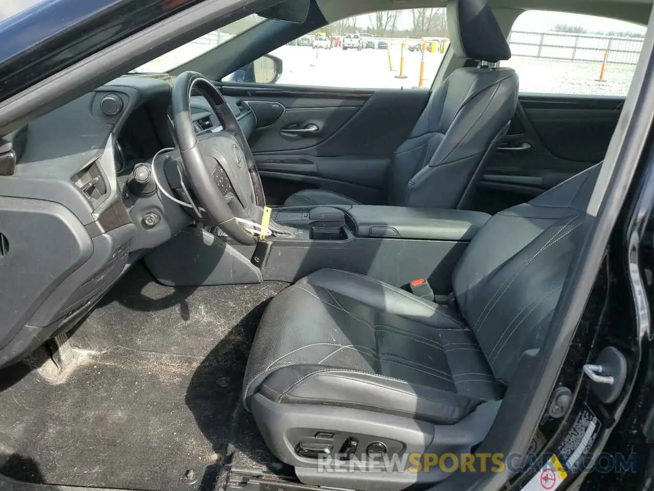7 Photograph of a damaged car 58ABZ1B17KU018568 LEXUS ES350 2019