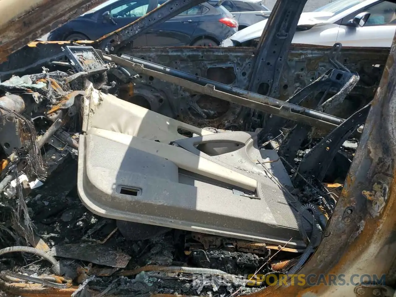 7 Photograph of a damaged car 58ABZ1B17KU032227 LEXUS ES350 2019