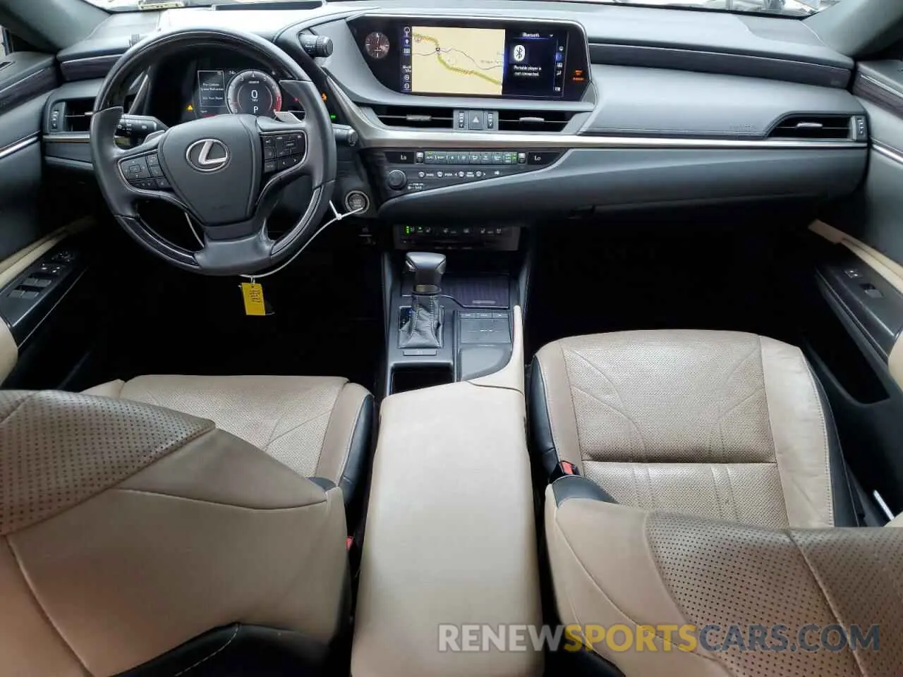 8 Photograph of a damaged car 58ABZ1B18KU012164 LEXUS ES350 2019