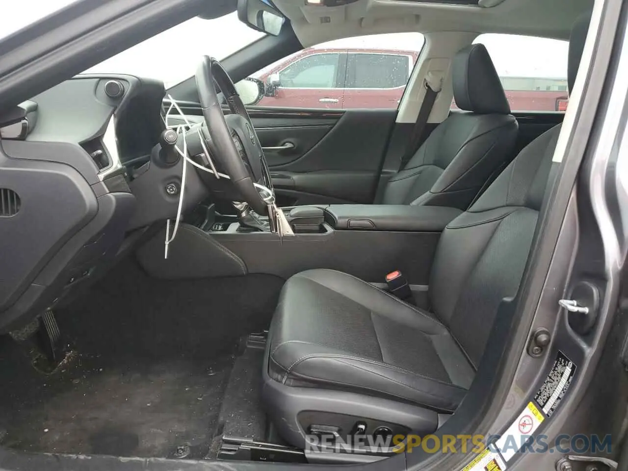 7 Фотография поврежденного автомобиля 58ABZ1B18KU017638 LEXUS ES350 2019