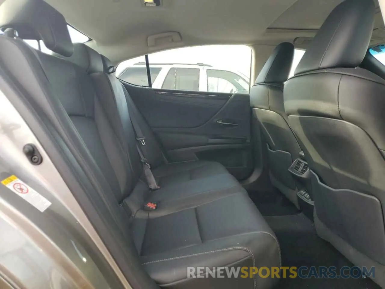 10 Фотография поврежденного автомобиля 58ABZ1B18KU027781 LEXUS ES350 2019