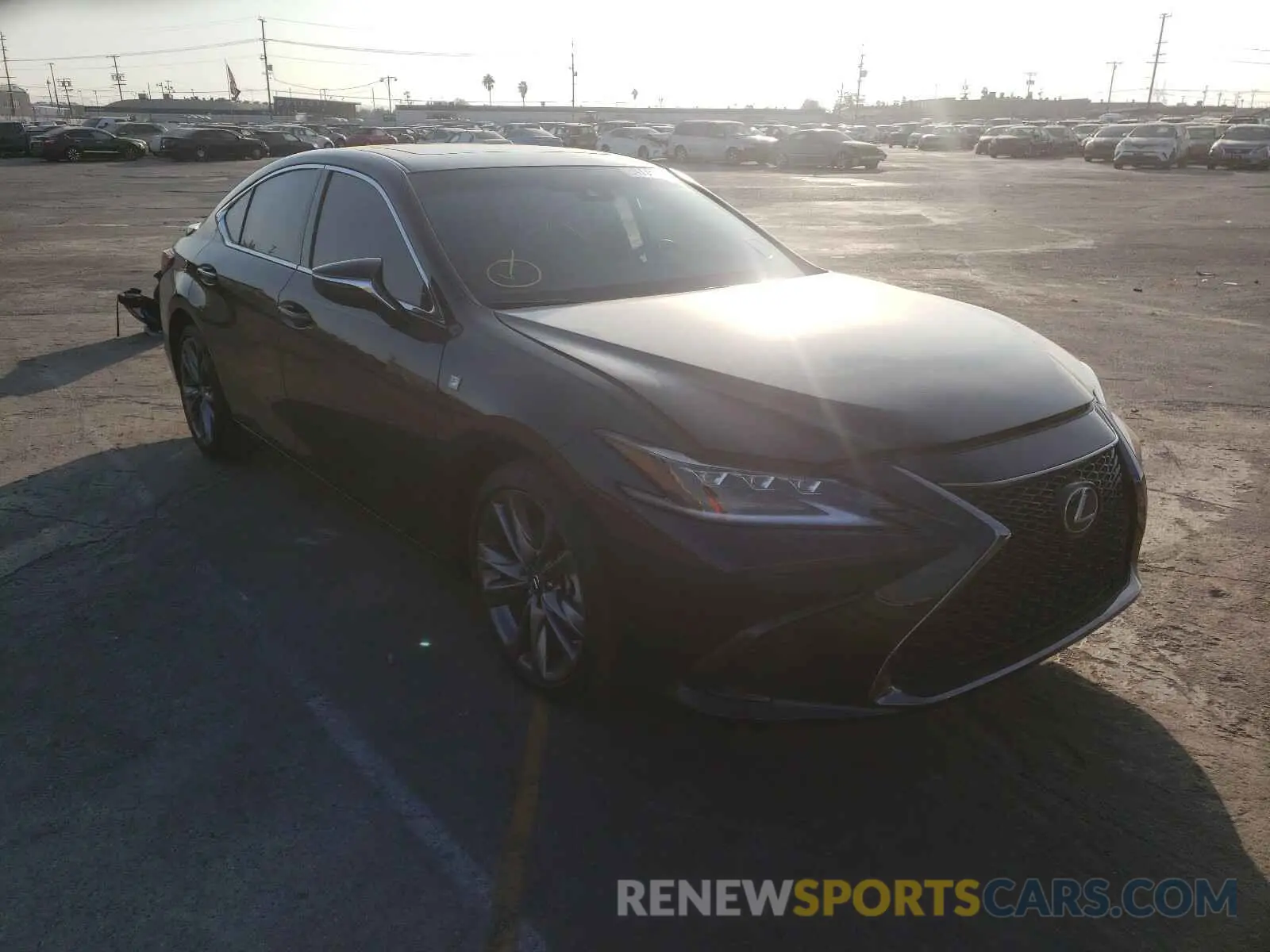 1 Photograph of a damaged car 58ABZ1B18KU040725 LEXUS ES350 2019
