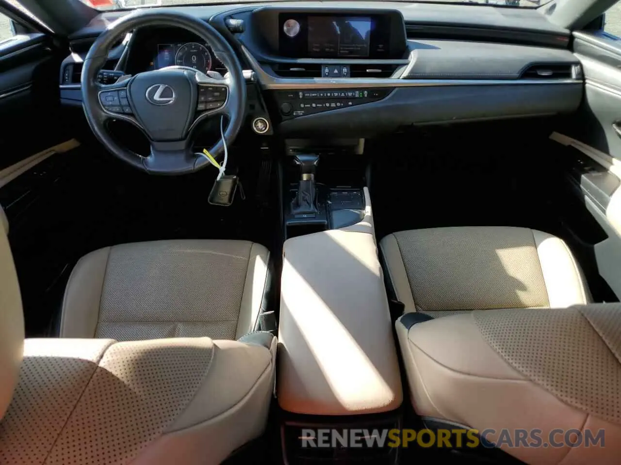 8 Photograph of a damaged car 58ABZ1B18KU043267 LEXUS ES350 2019