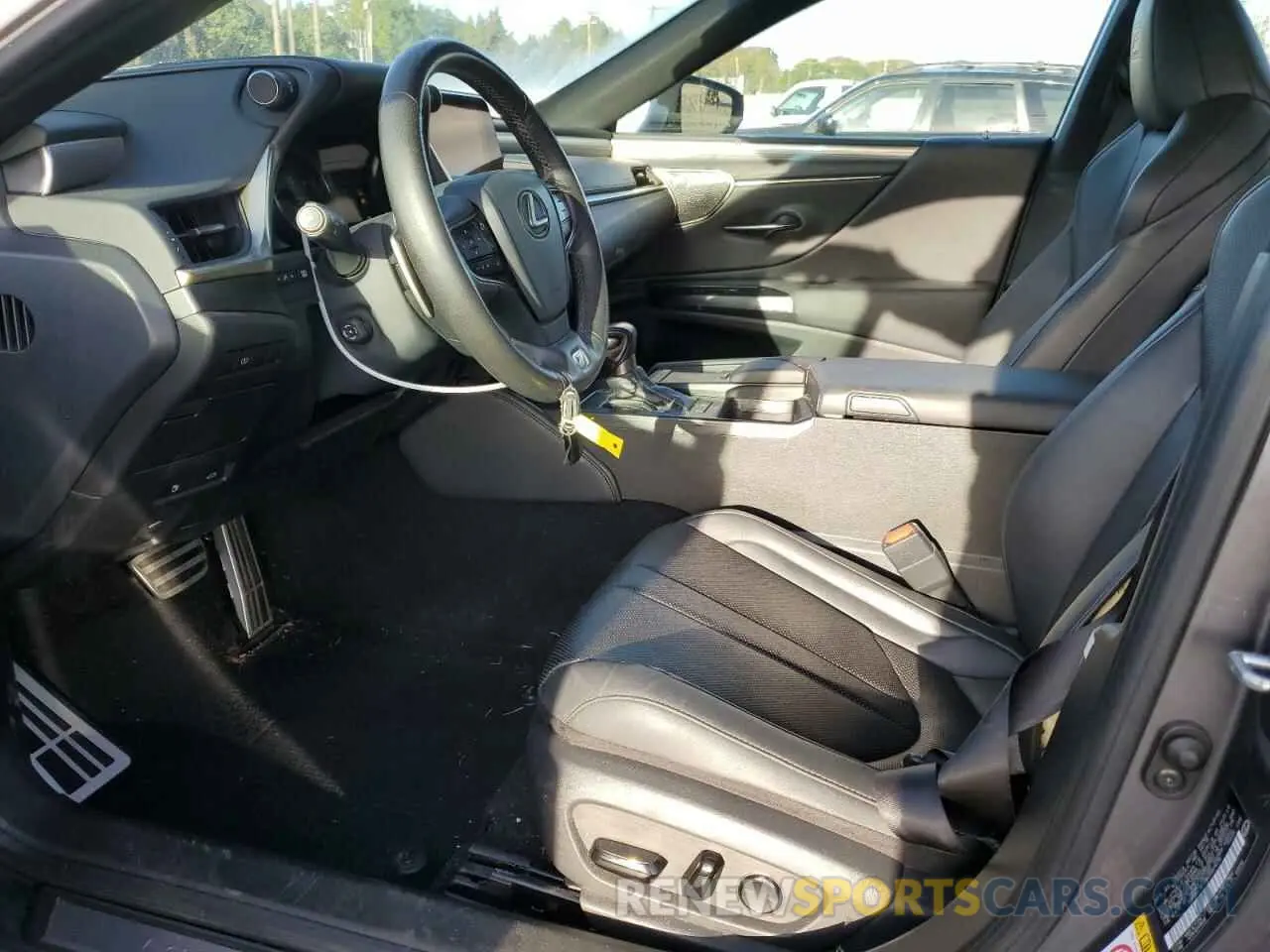 7 Фотография поврежденного автомобиля 58ABZ1B19KU001478 LEXUS ES350 2019