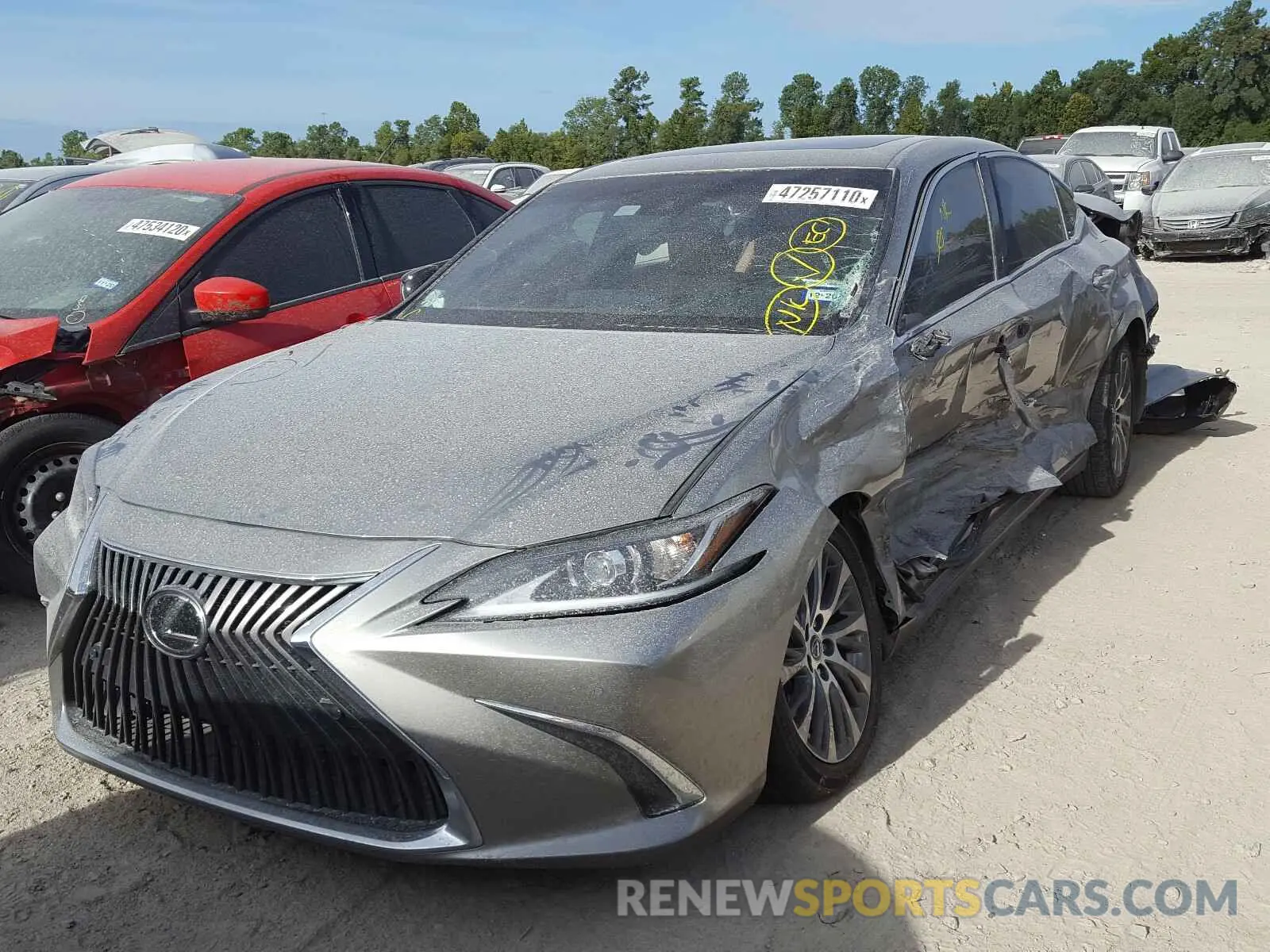 2 Фотография поврежденного автомобиля 58ABZ1B1XKU017088 LEXUS ES350 2019