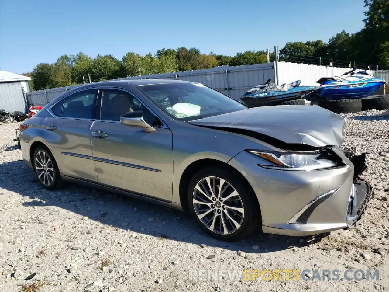 4 Photograph of a damaged car 58ABZ1B1XKU034313 LEXUS ES350 2019