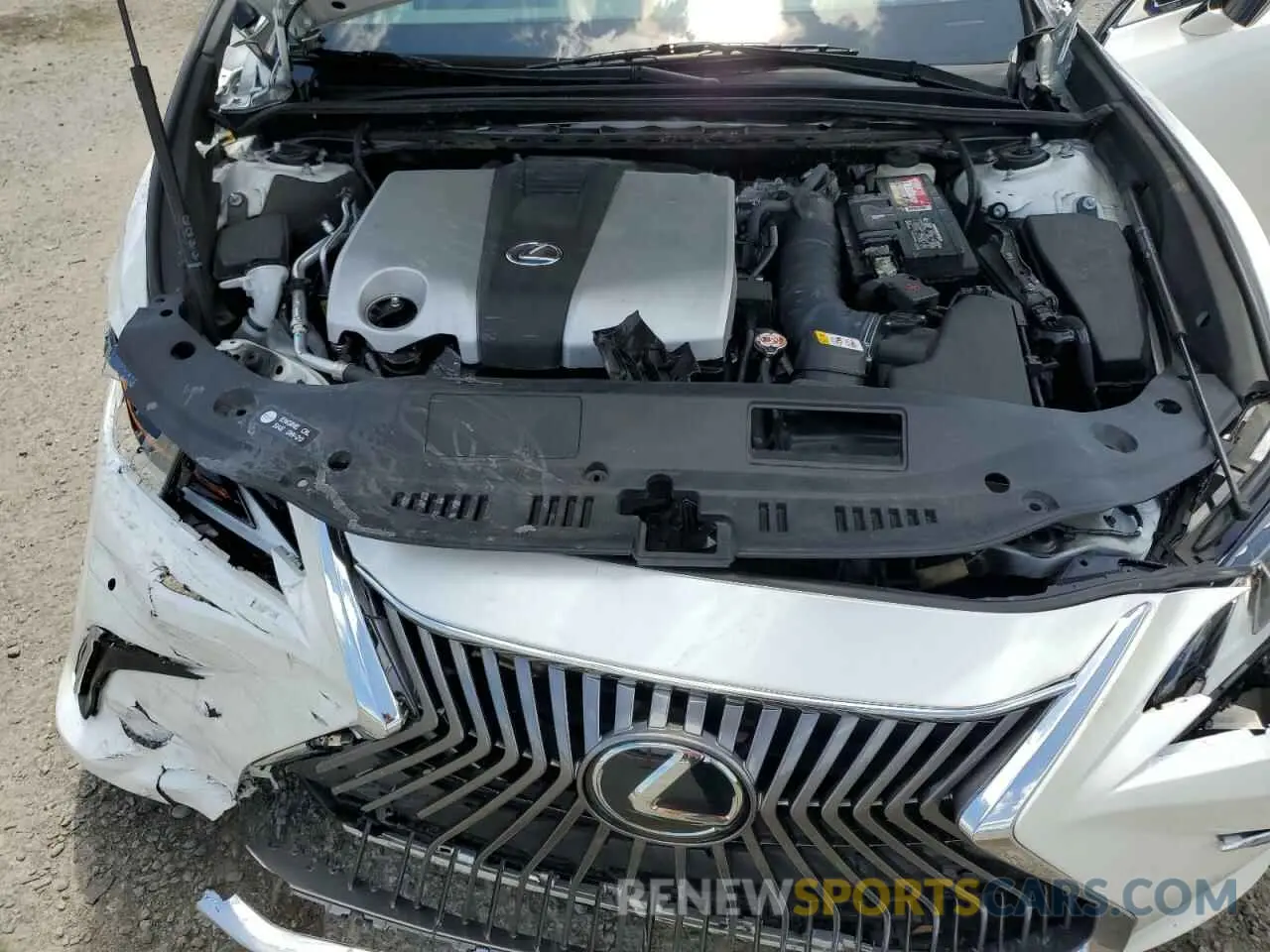 11 Photograph of a damaged car 58ABZ1B1XKU034621 LEXUS ES350 2019