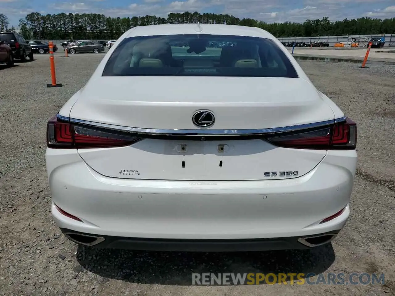 6 Photograph of a damaged car 58ABZ1B1XKU034621 LEXUS ES350 2019
